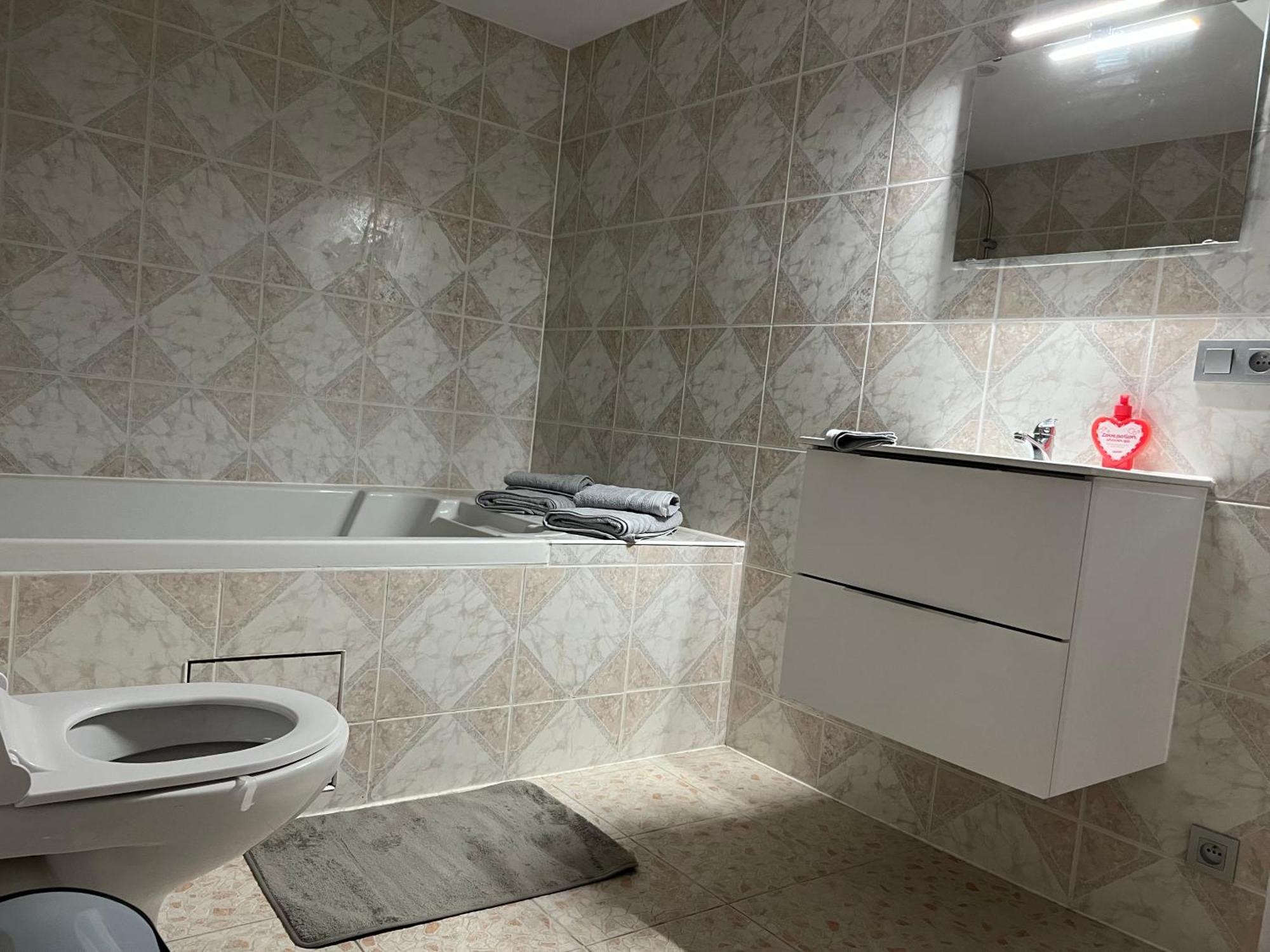 Engy Apartment Lens ภายนอก รูปภาพ